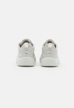 ECCO Street - Sneakers Laag - White 11 ECCO Street - Sneakers Laag - White -ECCO Verkoopwinkel 0528d3d03be54e38bd6b3bf2f8457035