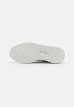 ECCO Street - Sneakers Laag - White 12 ECCO Street - Sneakers Laag - White -ECCO Verkoopwinkel 42c3d08ef5fd4b42a888e8d9e09c6e0b