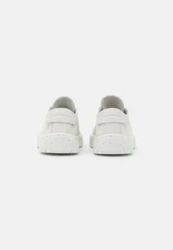 ECCO Street Tray- Sneakers Laag - White 11 ECCO Street Tray- Sneakers Laag - White -ECCO Verkoopwinkel 7ecc7e3698fa4c10b813a50d095c2f9f