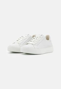 ECCO Street Tray - Sneakers Laag - White -ECCO Verkoopwinkel e383dc38c3ce4b1ebd17f38ce331e749