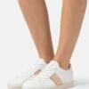 ECCO Street Lite- Sneakers Laag - White/Hammered Bronze/Pure White Silver -ECCO Verkoopwinkel f507890b36bd4e719ac01adf523c1192